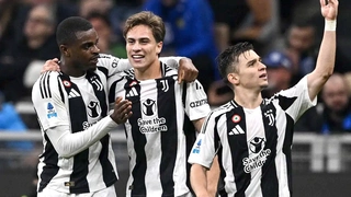 Juventus: Chỉ tuổi trẻ là không đủ?