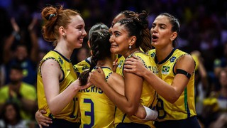 Brazil phô diễn sức mạnh đáng sợ, Bulgaria thắng trận đầu tiên ở VNL 2025