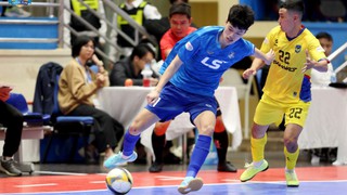 Tuyển thủ quốc gia đua tranh quyết liệt ở giải futsal quốc gia