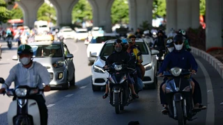 Chuyển đổi xe xăng sang xe điện: Tính toán phương án hỗ trợ người dân