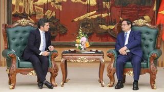 Thủ tướng Phạm Minh Chính: Đề nghị FTSE Russell giúp đưa thị trường chứng khoán Việt Nam vào nhóm mới nổi