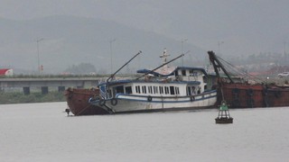 Ngành Khí tượng thủy văn đã ban hành những bản tin dự báo, cảnh báo sớm trong vụ lật tàu tại Quảng Ninh