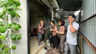 Bão số 3: Hà Nội di dời người dân ở chung cư cũ đến nơi an toàn