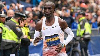Huyền thoại Eliud Kipchoge rút khỏi giải vô địch điền kinh thế giới 2025: Tre già, măng mọc