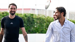 Juventus tập trung: Hội quân trong những ngổn ngang