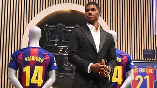 Khởi đầu mới, số áo mới, Rashford mới