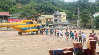 Ngày 25/7, Quân đội dự kiến tổ chức 4 chuyến bay vận chuyển hàng cứu trợ vùng lũ Nghệ An