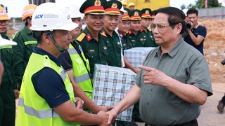 Thủ tướng Phạm Minh Chính: Khẩn trương đưa Nhà ga T2 sân bay Đồng Hới vào phục vụ nhân dân