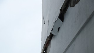 TP. Hồ Chí Minh kiểm tra tòa chung cư cao 34 tầng có vết nứt gãy