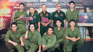Cựu chiến binh xúc động khi xem 'Mưa đỏ', nhận định bối cảnh dựng sát hiện thực