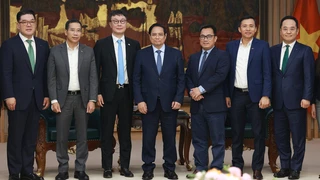 Thủ tướng Phạm Minh Chính đề nghị các Tập đoàn của Hàn Quốc chia sẻ, hợp tác trong lĩnh vực tài sản mã hóa