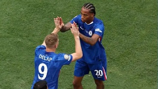 Chelsea càng ngày càng mua sắm khôn ngoan 
