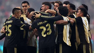 Mexico ngược dòng đánh bại tuyển Mỹ, lần thứ 10 vô địch CONCACAF Gold Cup