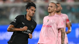 Anh trai tuyển thủ Indonesia lập cú đúp, Man City đại thắng trên đất Ý