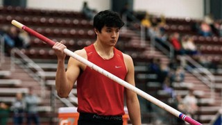 'Hot boy' mang hai dòng máu Việt Nam - Canada bật khóc khi giành HCV nhảy sào quốc gia 