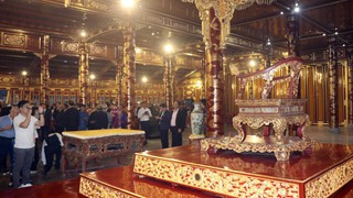 Phục chế bảo vật quốc gia “Ngai vua Triều Nguyễn”