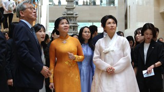 Phu nhân Tổng Bí thư thăm Bảo tàng Quốc gia Hàn Quốc