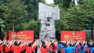 Tuổi trẻ cả nước đồng loạt tổ chức Lễ chào cờ “Tôi yêu Tổ quốc tôi”