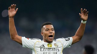 Mbappe ghi bàn trên chấm 11m, Real Madrid thắng trận ra quân ở La Liga
