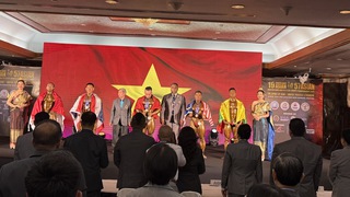 Tuyển thể hình Việt Nam giành 5 HCV trong 1 ngày, dẫn đầu giải châu Á