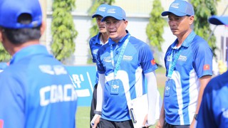 Tin nóng bóng đá Việt hôm nay 26/8: Trợ lý Đinh Hồng Vinh thay HLV Kim Sang-sik; Cầu thủ Việt kiều truyền thông điệp khi được triệu tập lên U23 Việt Nam