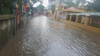 Hà Nội mưa to làm mực nước sông Nhuệ, sông Đáy lên mức báo động I