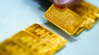 Giá vàng hôm nay vọt lên 128,5 triệu đồng/lượng