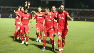 Sao ngoại lập hat-trick, CAHN đánh bại Hà Nội FC trong ‘đại tiệc bàn thắng’ tại Hàng Đẫy