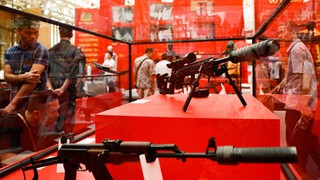 Thăm gian trưng bày của Bộ Công an tại triển lãm "80 năm hành trình Độc lập - Tự do - Hạnh phúc"