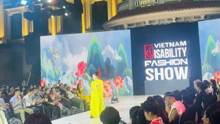 Ra mắt sàn diễn thời trang dành cho người khuyết tật