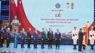 Tổng Bí thư và Thủ tướng dự Lễ kỷ niệm 80 năm Ngày truyền thống ngành Tài chính