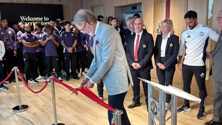 Chiêm ngưỡng trung tâm Carrington đẳng cấp thế giới của MU sau lời chê bai của Ronaldo