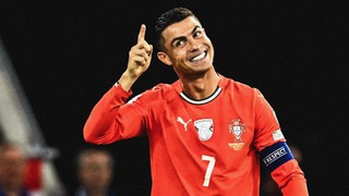 Cristiano Ronaldo trở lại Mỹ sau hơn một thập kỷ