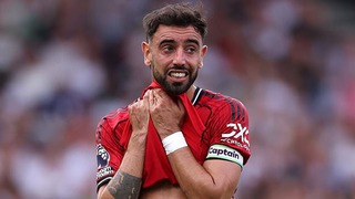 Bruno Fernandes đáp trả chỉ trích và khẳng định vai trò đội trưởng tại MU