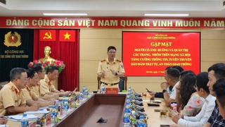 Người có ảnh hưởng trên mạng gặp mặt hiến kế bảo đảm an toàn giao thông