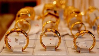 Giá vàng nhẫn tiếp tục giảm 300 nghìn đồng/lượng