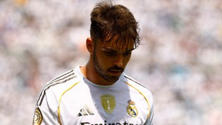 Hậu vệ Real Madrid cùng 3 sao trẻ hầu tòa, đối mặt án hình sự vì chia sẻ video cấm