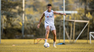 HLV Lê Đức Tuấn mong trung vệ Gustavo sớm được nhập quốc tịch Việt Nam