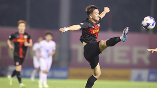 Đội tuyển Việt Nam làm mới đôi cánh