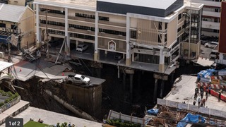 Thái Lan: Sự cố sụt lún lớn ở trung tâm Bangkok do thi công đường tàu điện ngầm