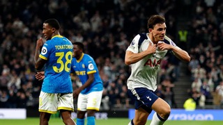 Sao Bayern giúp Tottenham thoát thua ở phút bù giờ thứ 4