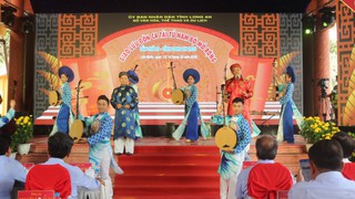 Tiếp nối dòng chảy Đờn ca tài tử bên sông Vàm Cỏ