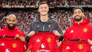 Mùa Hè chuyển nhượng của MU: Vừa mừng vừa lo