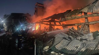 Hà Nội: Cháy lớn trong ngõ 638 Ngô Gia Tự, phường Việt Hưng
