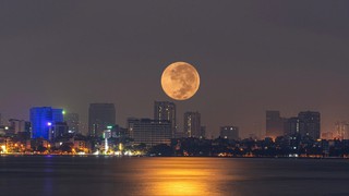 Quan sát siêu "trăng máu" tại Việt Nam