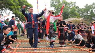 "Về bản đón Xuân": Trải nghiệm Tết sớm tại Làng Văn hóa - Du lịch các dân tộc Việt Nam