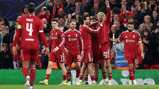 Liverpool ngược dòng hủy diệt Galatasaray, hiên ngang vào tứ kết Champions League