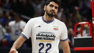 Tin nóng thể thao tối 3/4: Lần đầu tiên trong lịch sử xảy ra hiện tượng đặc biệt trong làng bóng chuyền Việt Nam