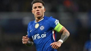 Chelsea trừng phạt Enzo Fernandez