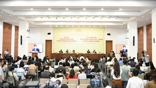 Họp báo Kỳ họp thứ nhất, Quốc hội khóa XVI: Bầu Chủ tịch Quốc hội, Chủ tịch nước, Thủ tướng và các lãnh đạo cấp cao nhiệm kỳ mới